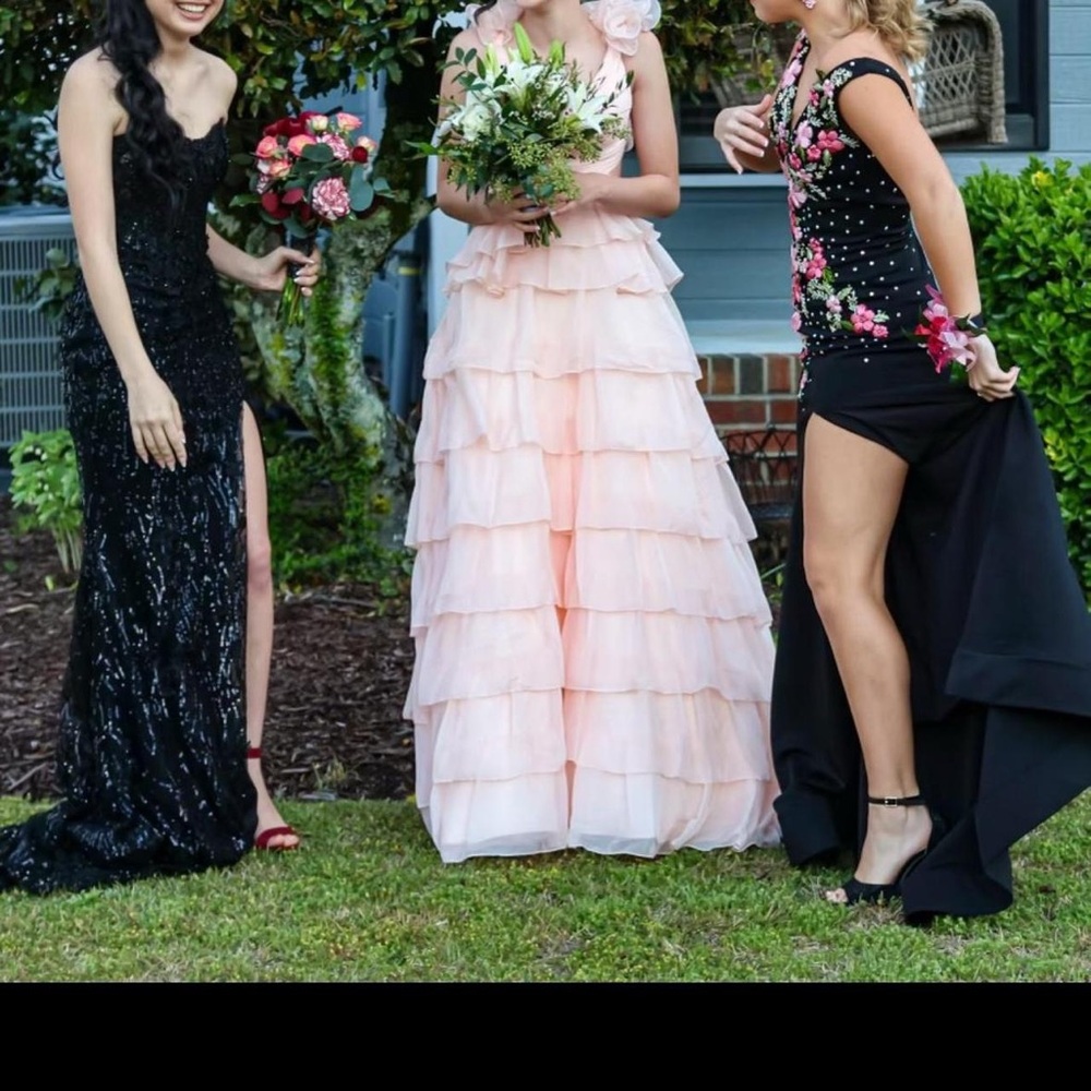 Selling prom dress